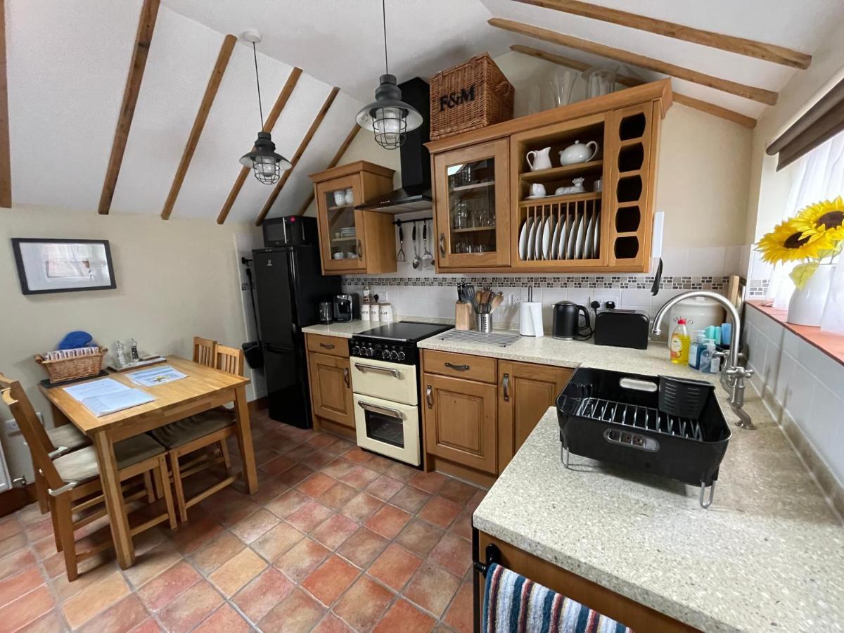 סאקסמונדהם All Seasons Cottage Breaks מראה חיצוני תמונה